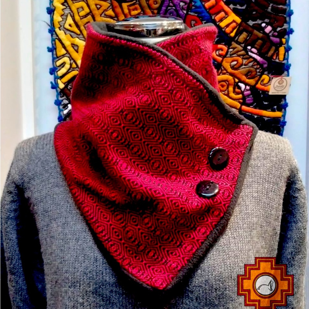 Handmade Modern Scarfs from Ecuador